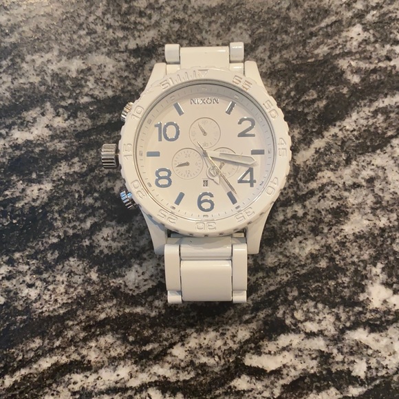 Nixon Other - NIXON 51-30 Chrono All White/Silver